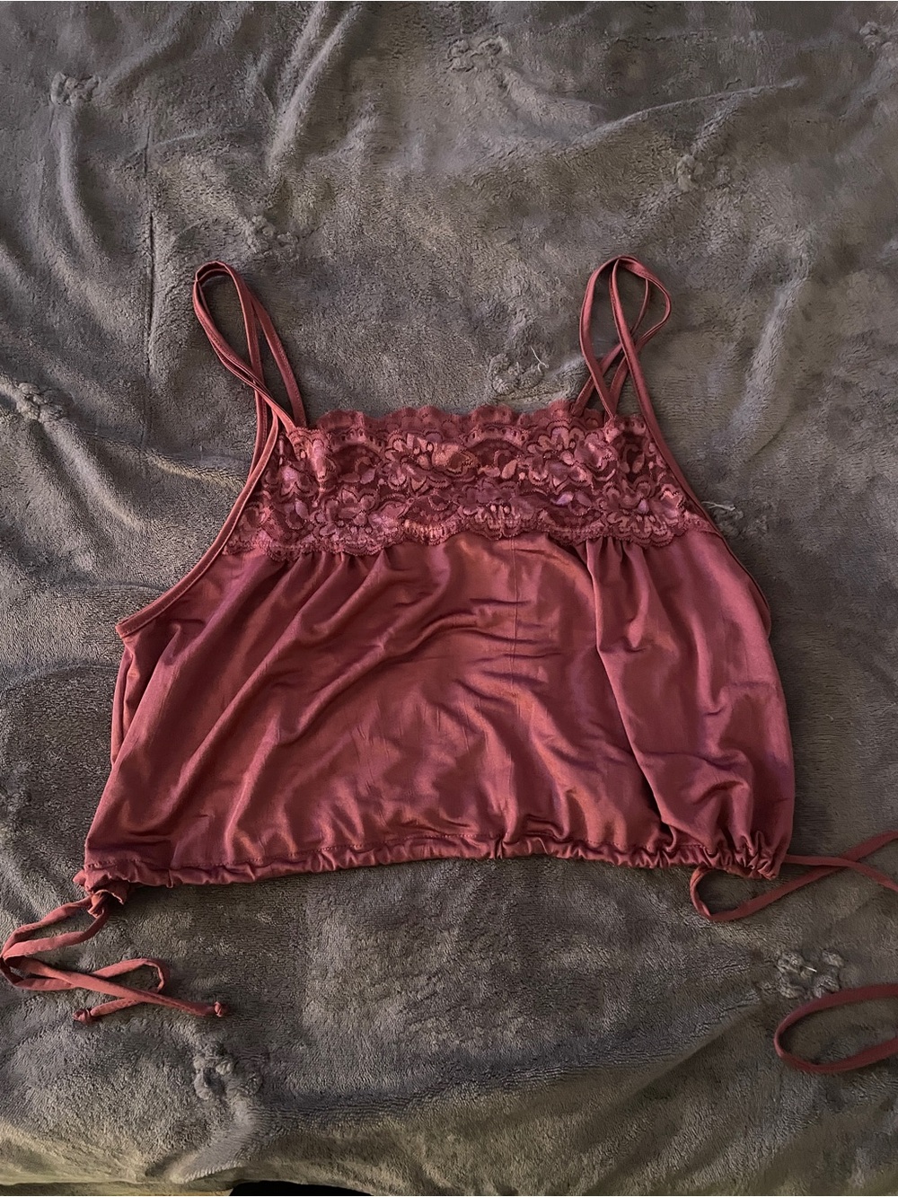 American Eagle Outfitters Lace-Trim Cropped Cami - Rose